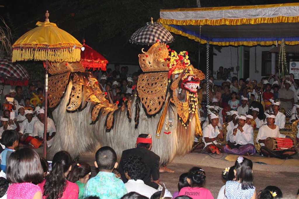 Barong Dance in Nusa Lembongan. Very impressive