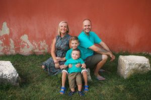 Ultimate family travel blog list - Chasing The Donkey