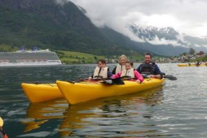 Ultimate family travel blog list - Itchy Feet Travel