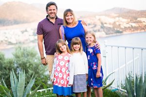 Ultimate family travel blog list - MiniTravellers